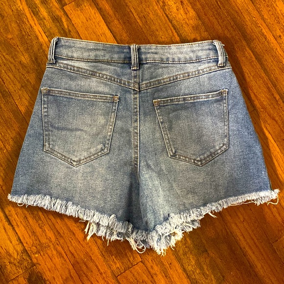 Sincerely Jules High Rise Distressed Cut-Offs - Picture 5 of 5